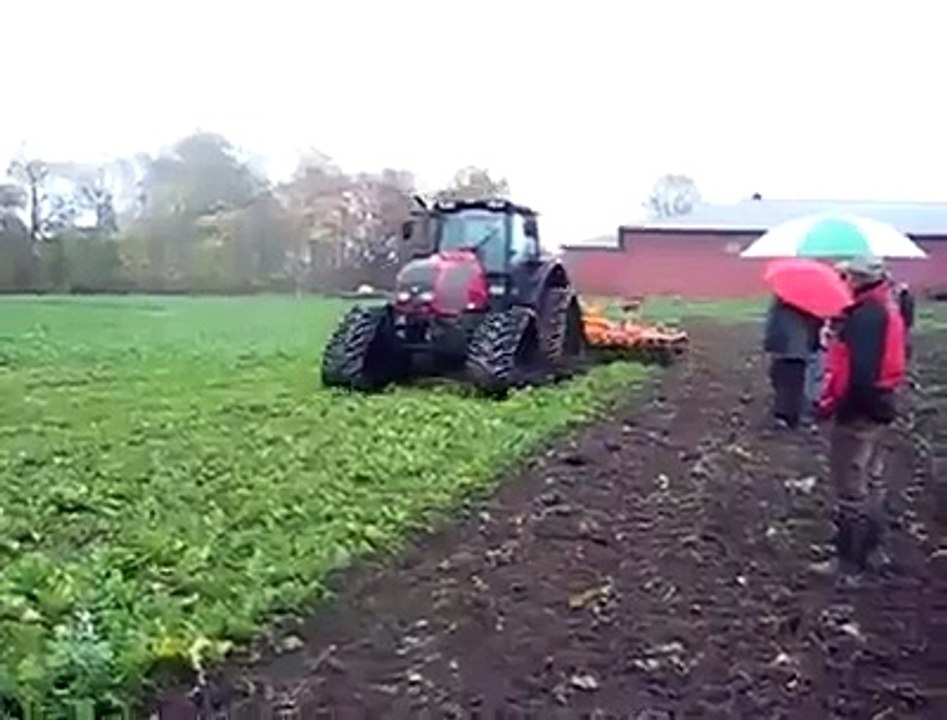 Valtra Paletli Traktör