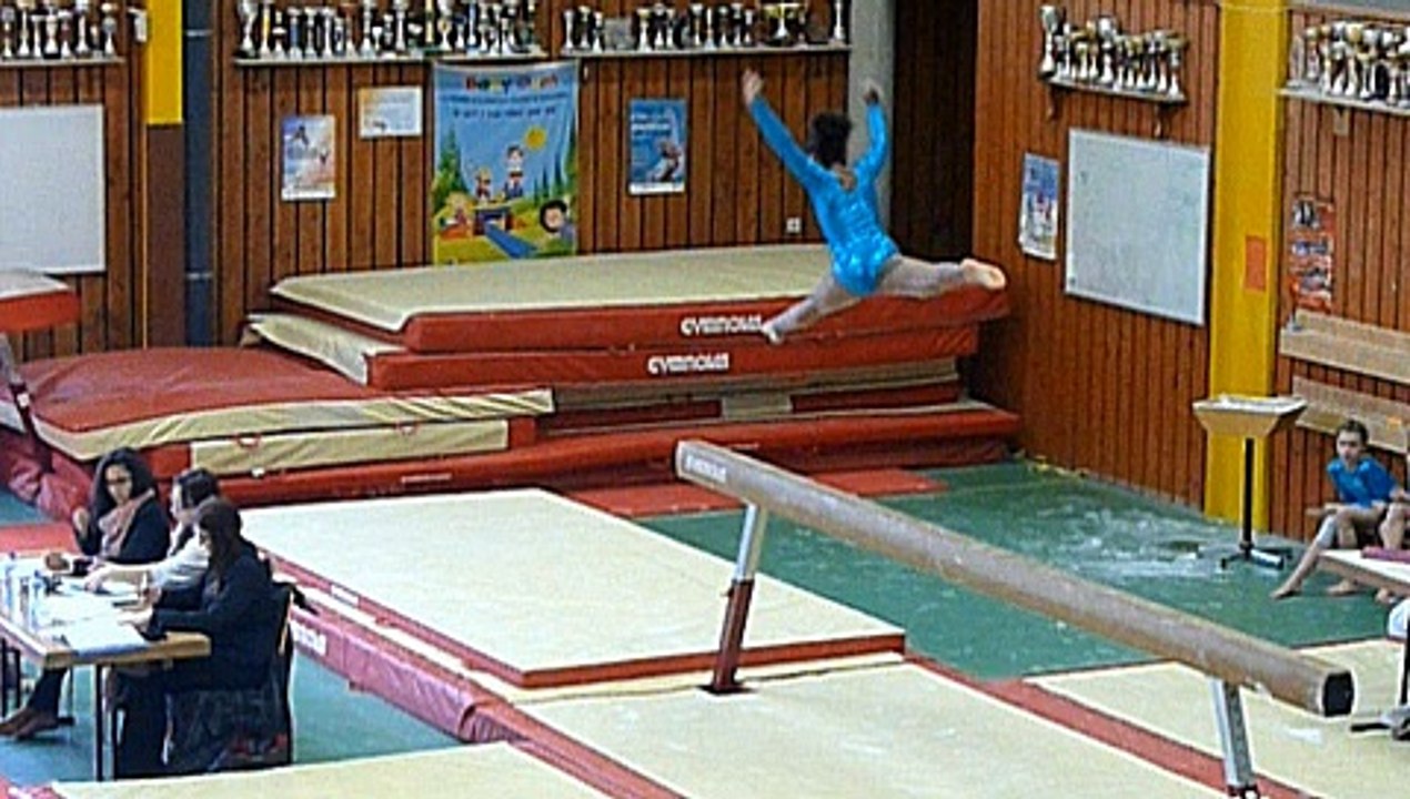 Gymnastique saison 2015  poutre et sol kamie(2003) Alsace