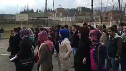 Kurtalan MYO Özgecan Aslan Katledilmesini Kınadı.