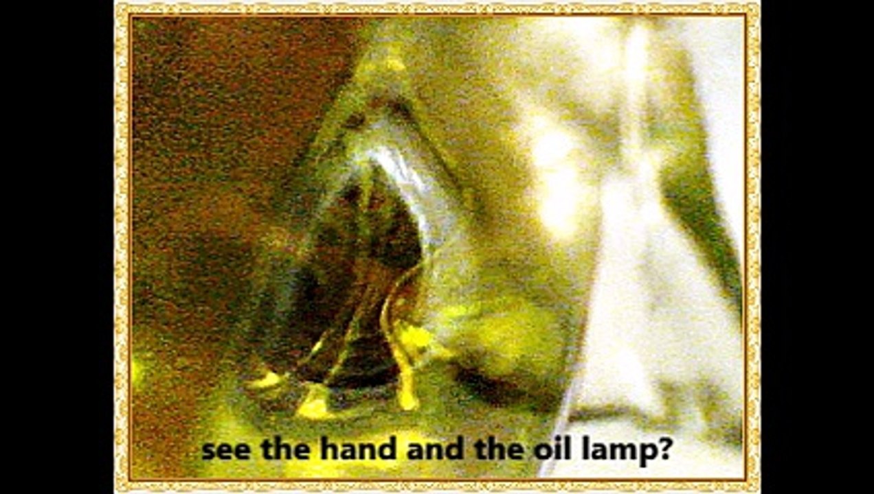 JESUS MANIFESTATIONS IN HOLY OIL