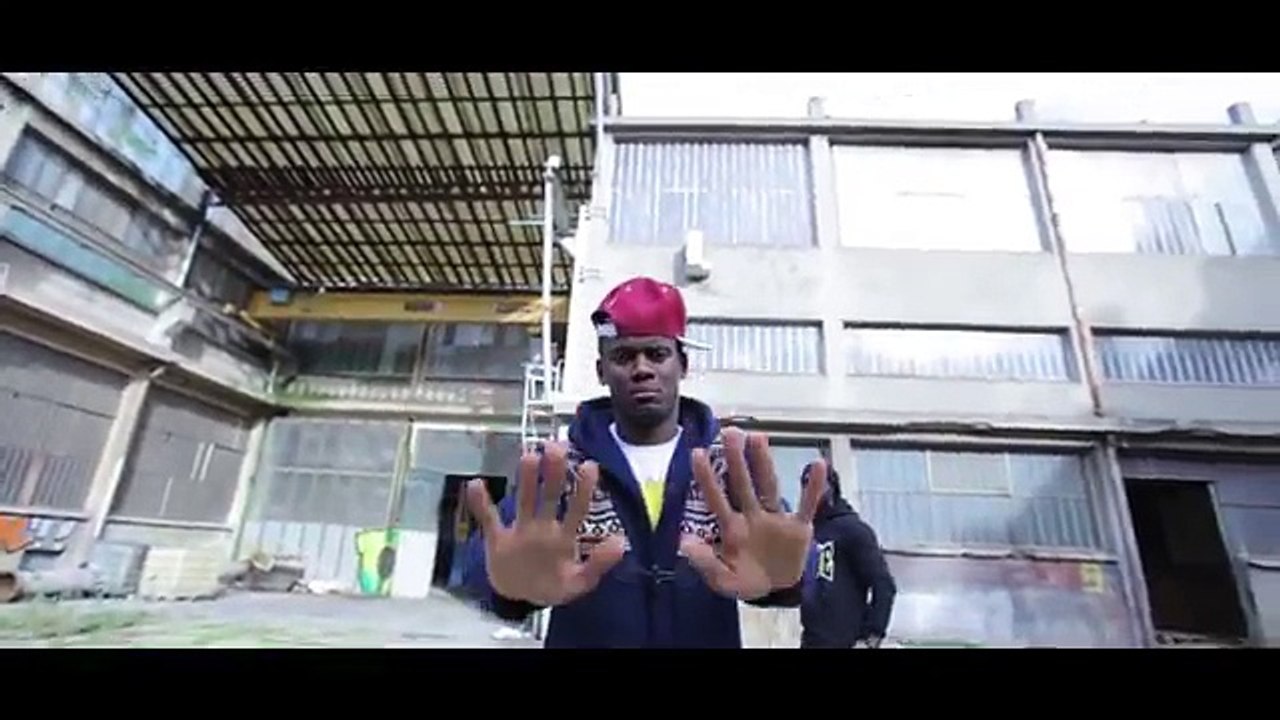 BLACK M LES YEUX PLUS GROS QUE YOUSSOUPHA