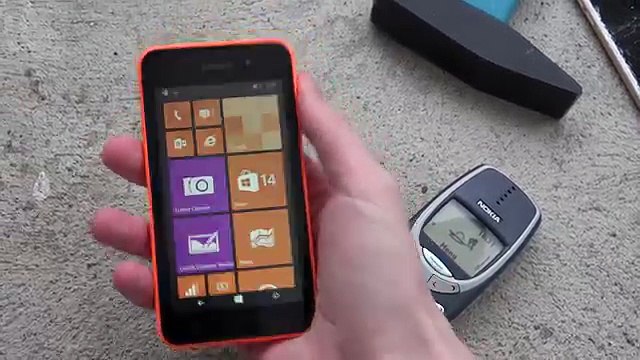 Nokia 3310 vs. Nokia Lumia 530 - Hammer Smash Drop Test