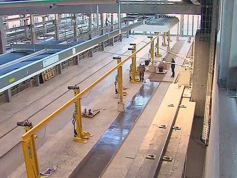 121217.JT.centre maintenance tram