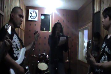 helpless cover - fosa comun - audicion vocal 1