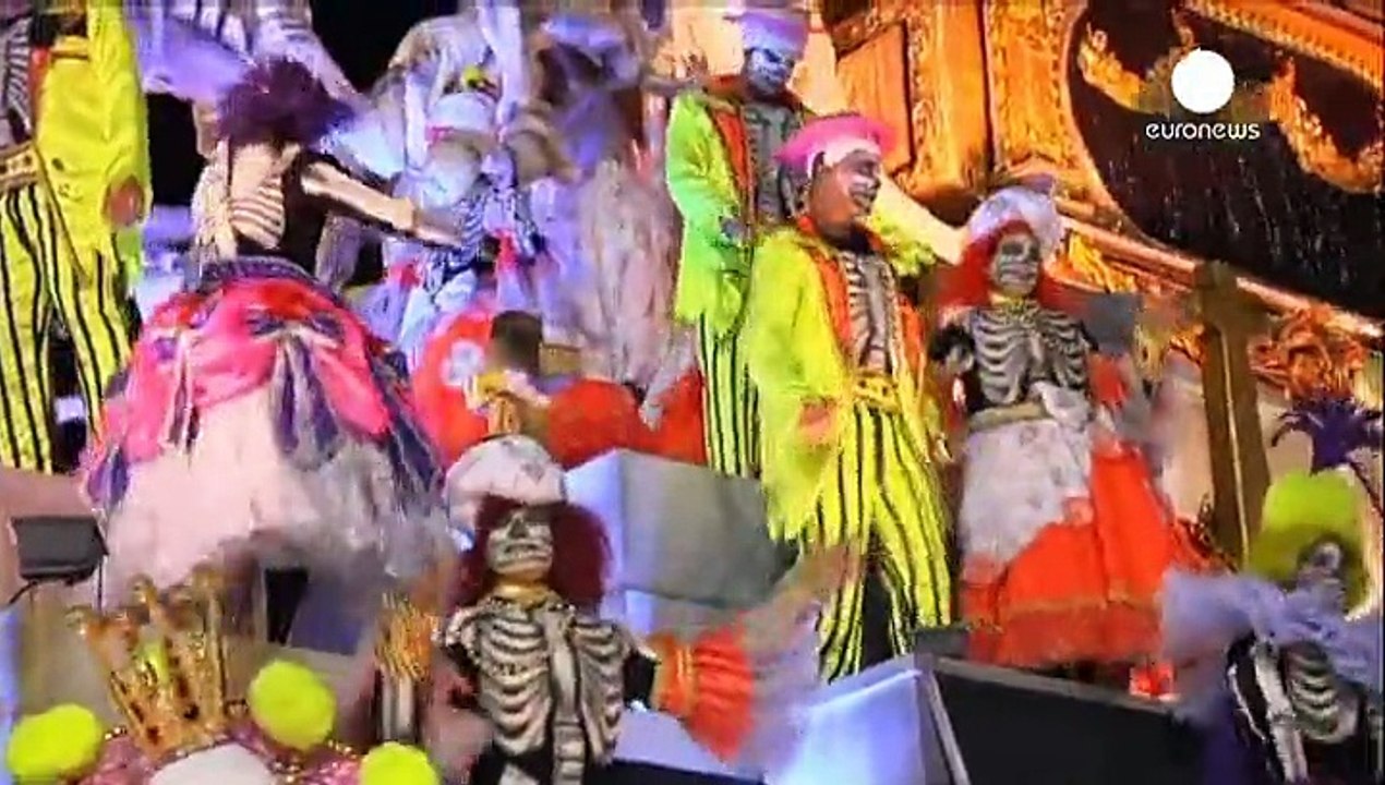 Segunda noche con las mejores escuelas de samba en el carnaval de Río