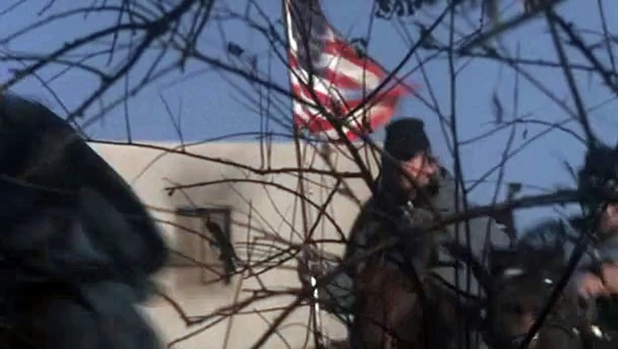 Into.The.West.1x04.La.roue.de.l'infortune.DVDRip.Fr.[emule-island.com]