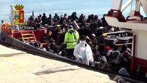 Lampedusa (AG) - Emergenza immigrati, arrestato scafista -1- (16.02.15)