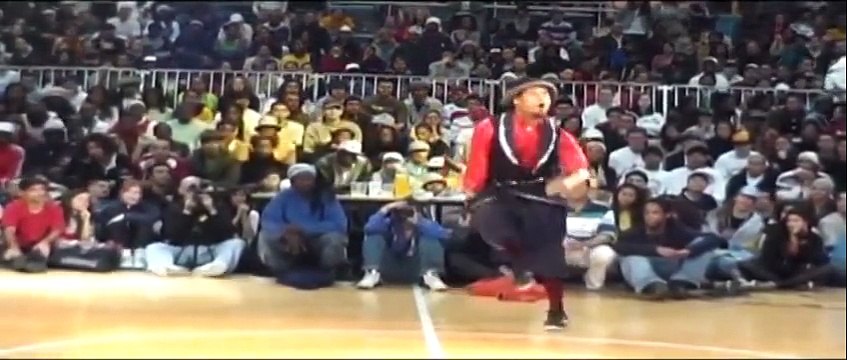 Hip Hop Master Junior got funky Locking moves!