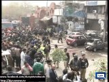 Dunya News - Panic grips nearby schools after blast near Police Lines in Lahore