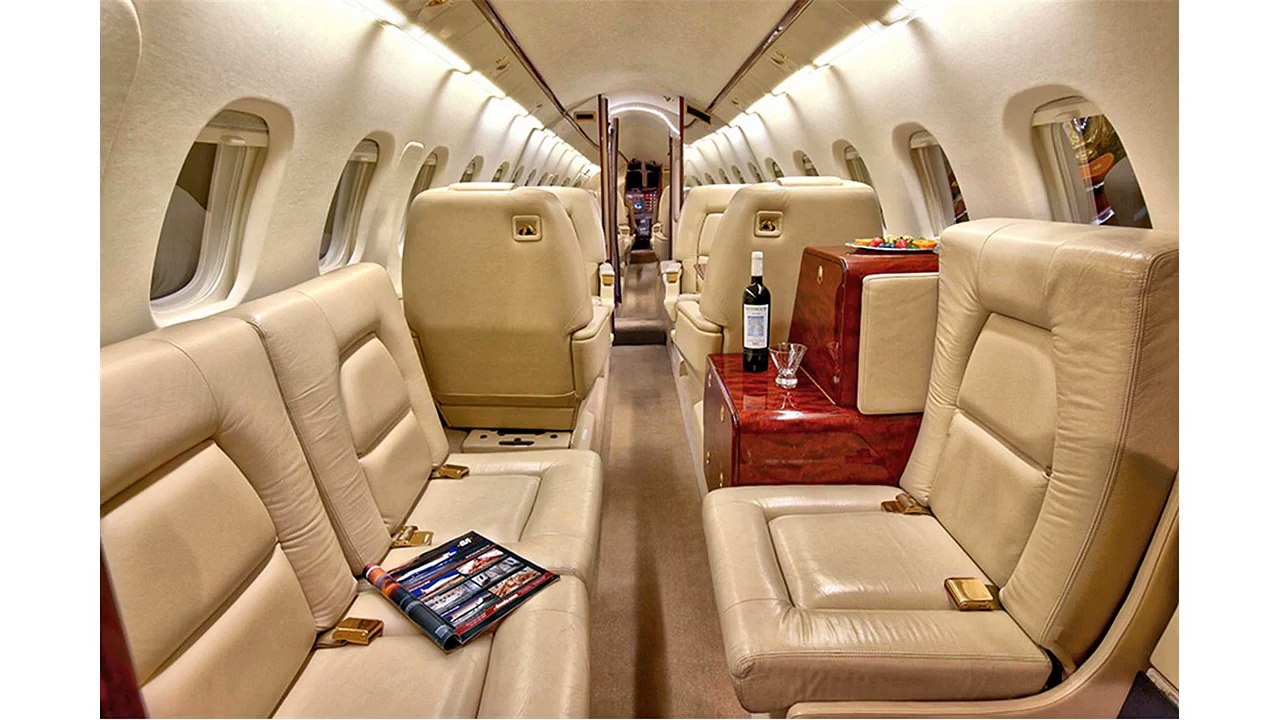 Piaggio Avanti - Private Aircraft Interior - video Dailymotion