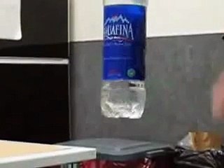 Beware - Never help others at airport by holding water bottle...Watch and share