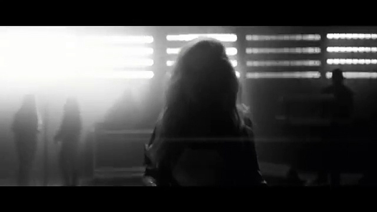 Johannes Leonardo pour Adidas - équipementier sportif, «Superstar, avec Pharrell Williams, David Beckham» - janvier 2015