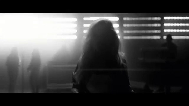 Johannes Leonardo pour Adidas - équipementier sportif, «Superstar, avec Pharrell Williams, David Beckham» - janvier 2015