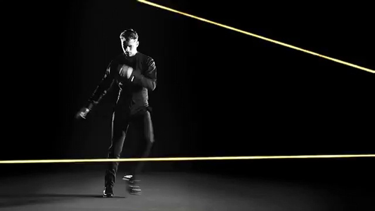 Mazarine Mlle Noï pour Paco Rabanne - parfum «One million» - février 2015