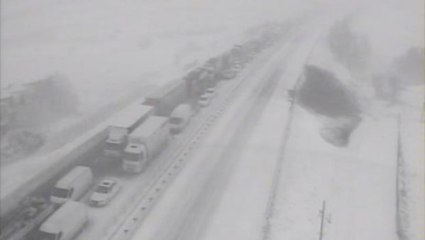 Onlarca Araç Kaza Yaptı, TEM Kapandı