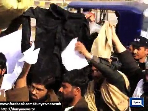 Peshawar- Jail wardens protest against their dismissal from job