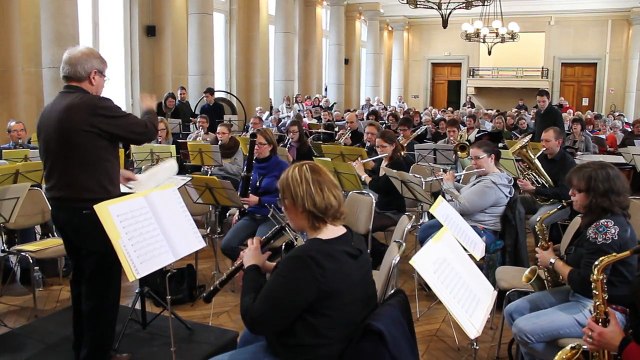 Répétition de l'orchestre d'harmonie de Cambrai et 250 choristes de Carmina Burana , de Carl Orff