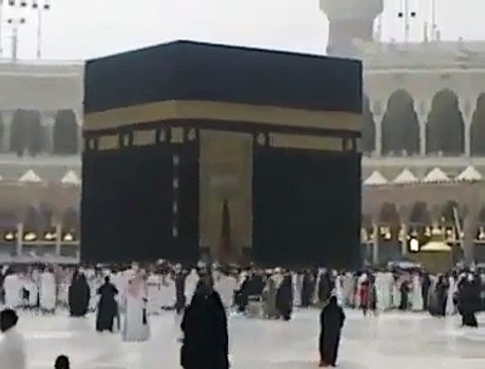 Rain in Khana-e-Kaba MashAllah
