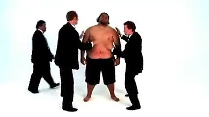 آلة موسيقية بشرية عجيبة