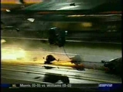 dragster crash à haute vitesse