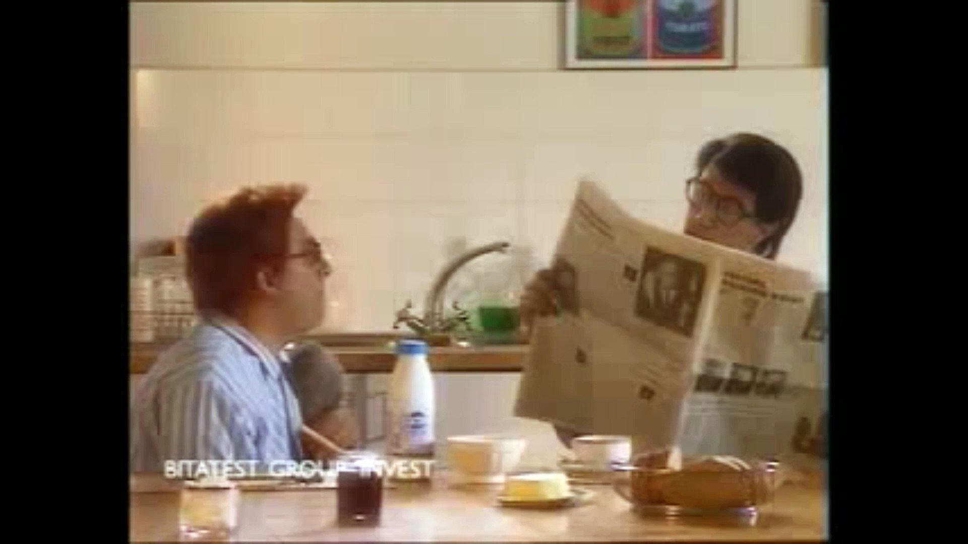 Les Nuls C Est Quoi Cette Bouteille De Lait Video Dailymotion