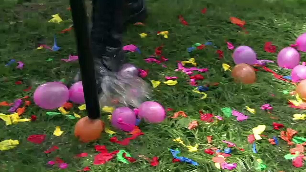 Bolivia: Derroche de agua por el carnaval