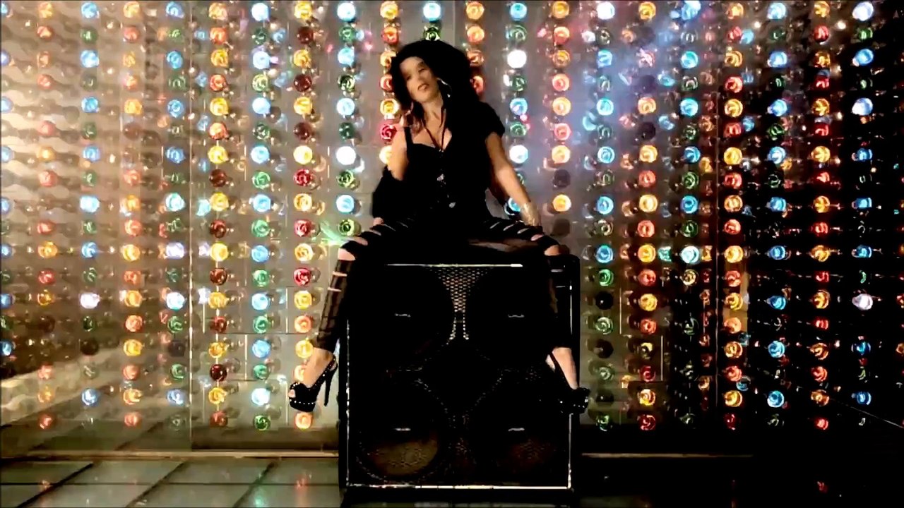 Sébastien Tellier & Caroline Polachek / In The Crew Of Tea Time