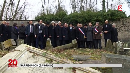 François Hollande s'est rendu au cimetière saccagé de Sarre-Union