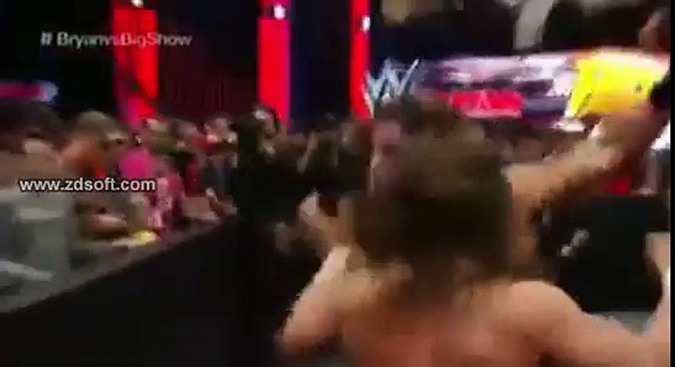 wwe Raw 16 February 2015 - Roman Reigns attacks Daniel Bryan (HD)