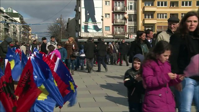 Kosovo marks sombre anniversary facing exodus