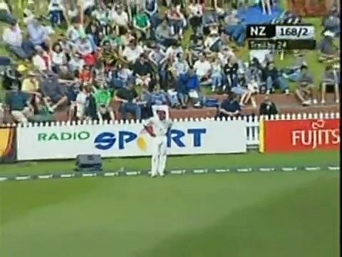 Fidel Edwards sets up Stephen Flemming on 97