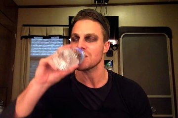 Stephen Amell - It's my video about VIDEOS. I need your help Facebook!!