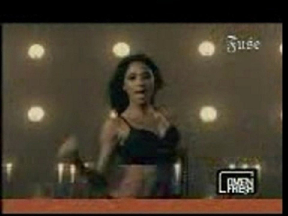 Pussycat Dolls ft Snoop Dogg - Buttons