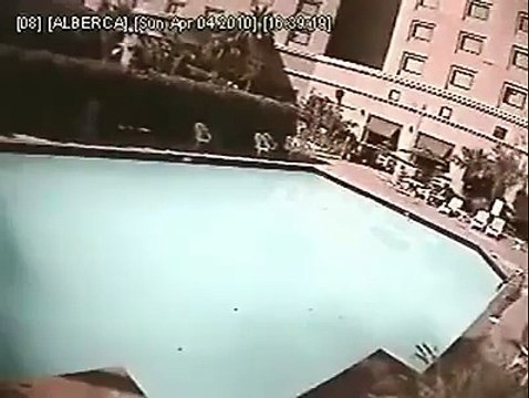 زلزلے کی شدت سے اللہ تعالی کی قدرت کا اندازہ لگائیں کہ وہ اتنی بڑی زمین کو کب اور کیسے ہلا سکتا ہے