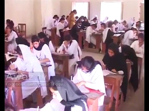 Watch How Girls Openly Cheating in Exams in Larkana School