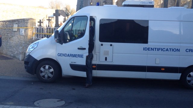 Dégradations au cimetière