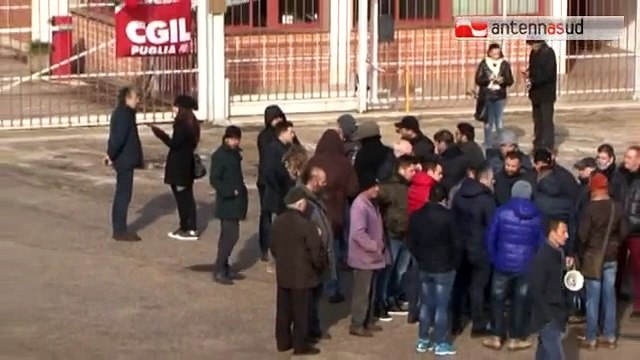 TG 17.02.15 Gioia del Colle: spiragli per salvare 200 lavoratori dell'Ansaldo Caldaie