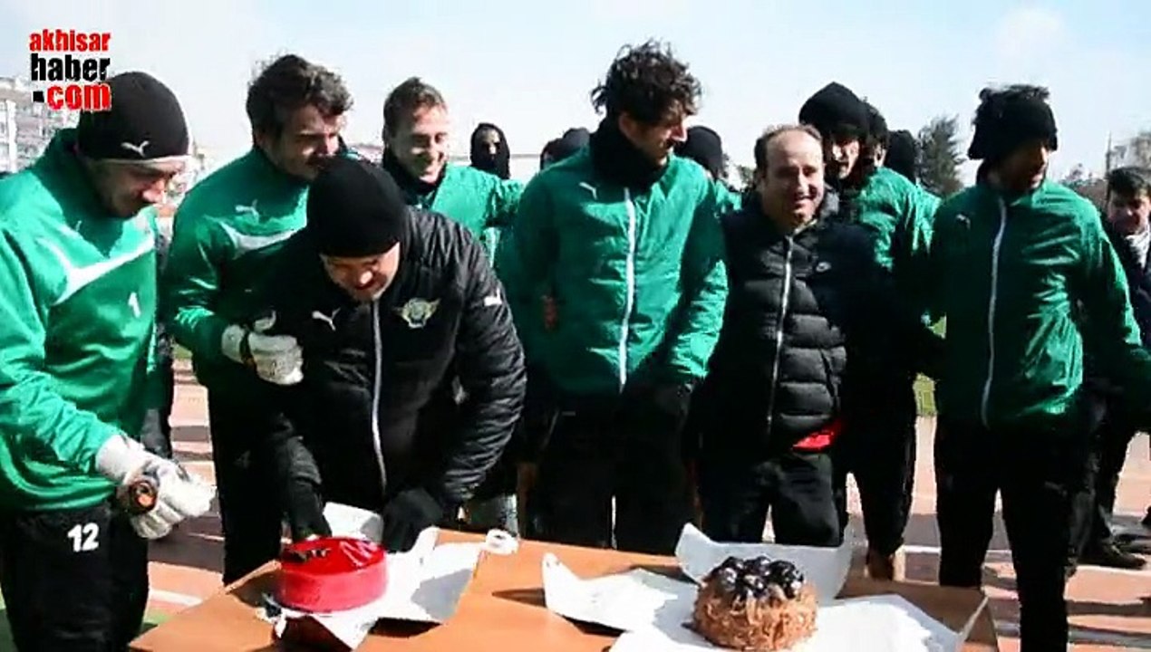 Akhisar Belediyespor İdmanı 18 Şubat 2015, Şehir Stadı, Merter'in Doğum Günü
