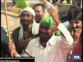 Dunya News - Long march against Shikarpur carnage reaches MA Jinnah Road