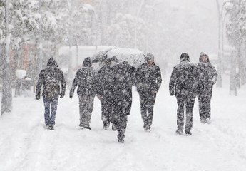 İstanbul Valisi Açıkladı: İstanbul'da Okullar Yarın Tatil mi?