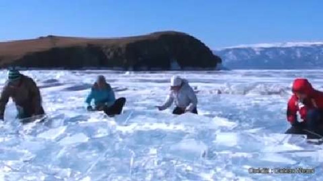 Ils transforment des blocs de glace en instrument de musique