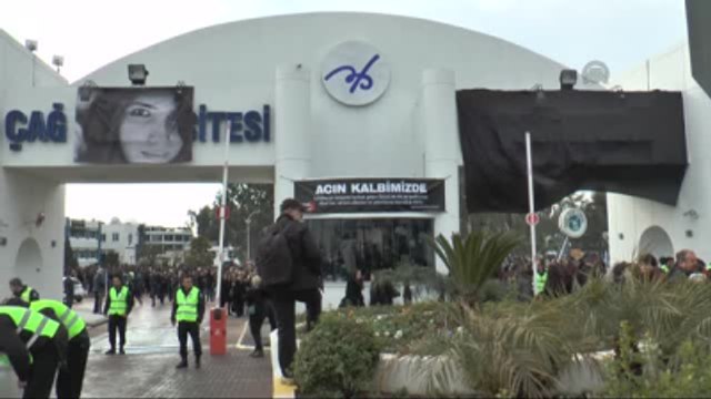 Özgecan'ın Üniversitesinde Protesto Yürüyüşü Düzenlendi (1)