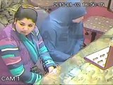 CCTV Footage of Woman Stealing a Gold Bangles from Jewellery Shop Karachi