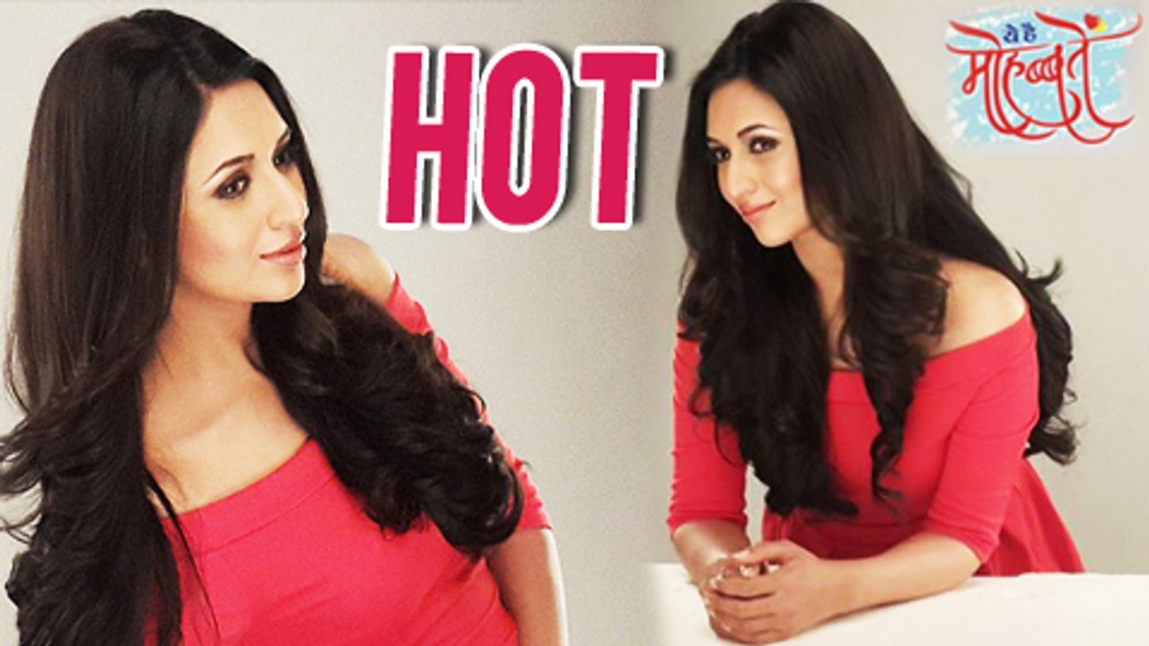 Ishita aka Divyanka Tripathi Red  Attire Look | Yeh Hai Mohabbatein | Star Plus