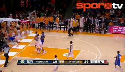 Ponpon kızın belini kırıyordu!