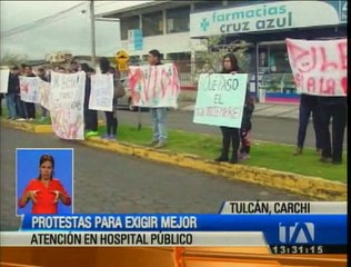 Realizan protesta para exigir mejor atención en el Hospital Público de Tulcán