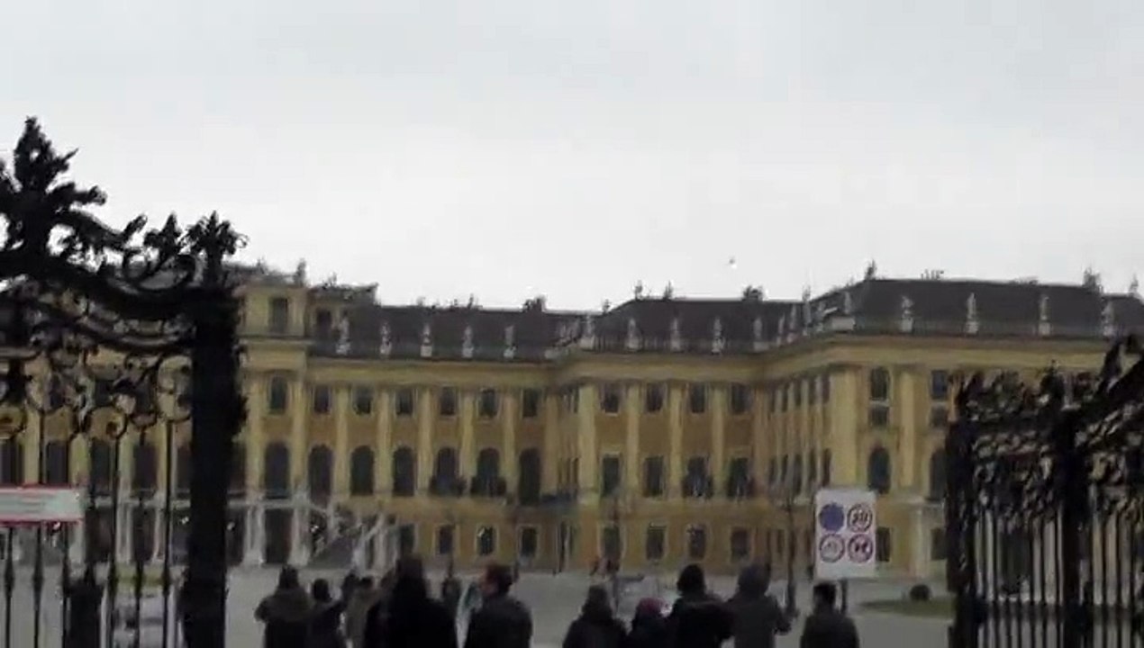 1/19 Schloss Schönbrunn　wien gang stalking