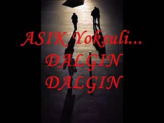 Ömür denen garip yolda yürüyorum dalgın dalgın(Soydan)