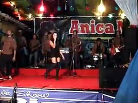 anica nada MENYENDIRI LAGI erna live show @ lagu dangdut