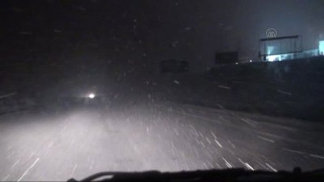 Bursa-Ankara Karayolu Kar Nedeniyle Ulaşıma Kapandı